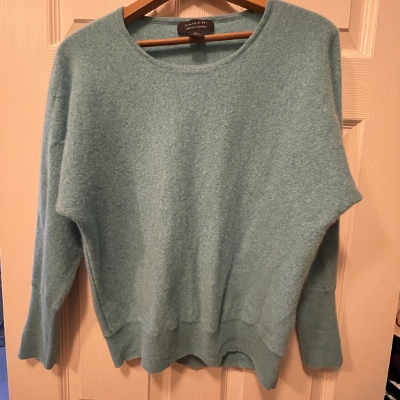 Tahari 100% Cashmere Turquoise Sweater Size L — Luxe & Cozy! - Picture 6 of 15